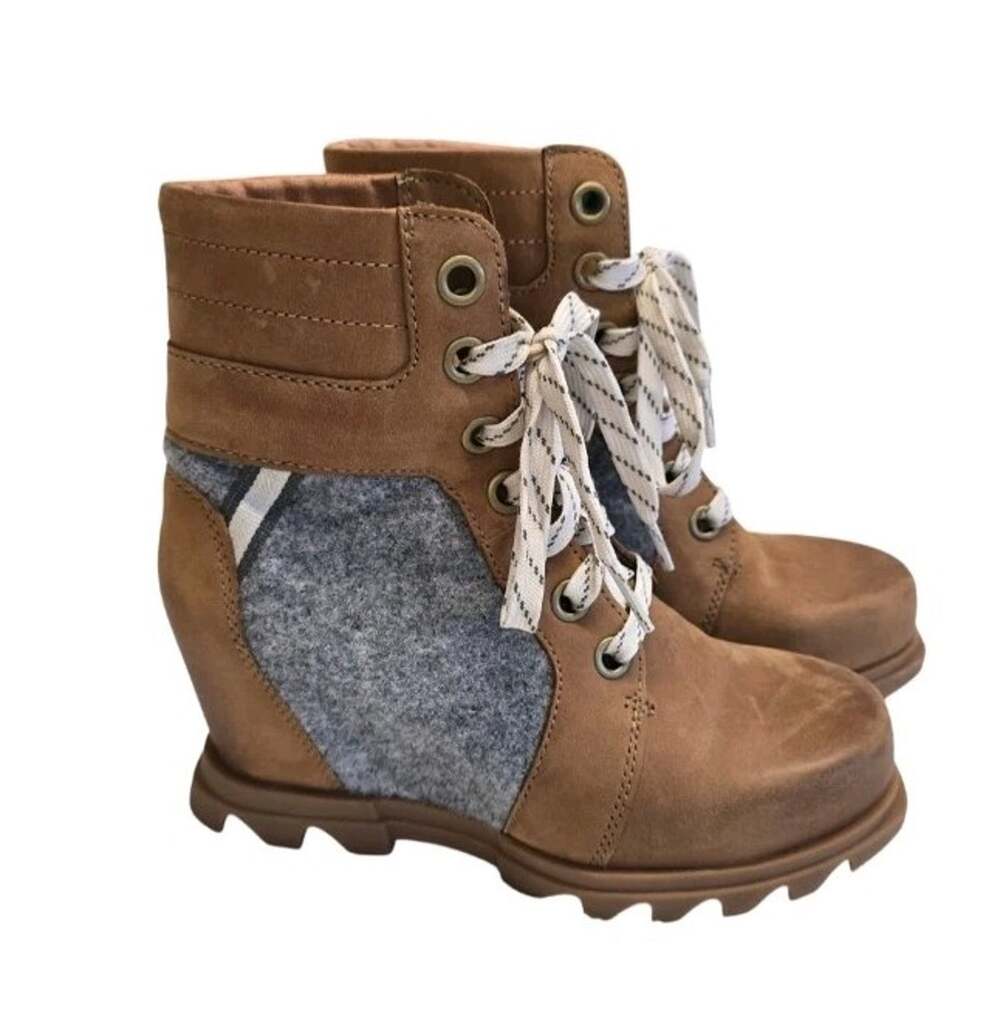 SOREL Joan Of Arctic Wedge III Lexie Waterproof Boots Taffy Camel Size 6